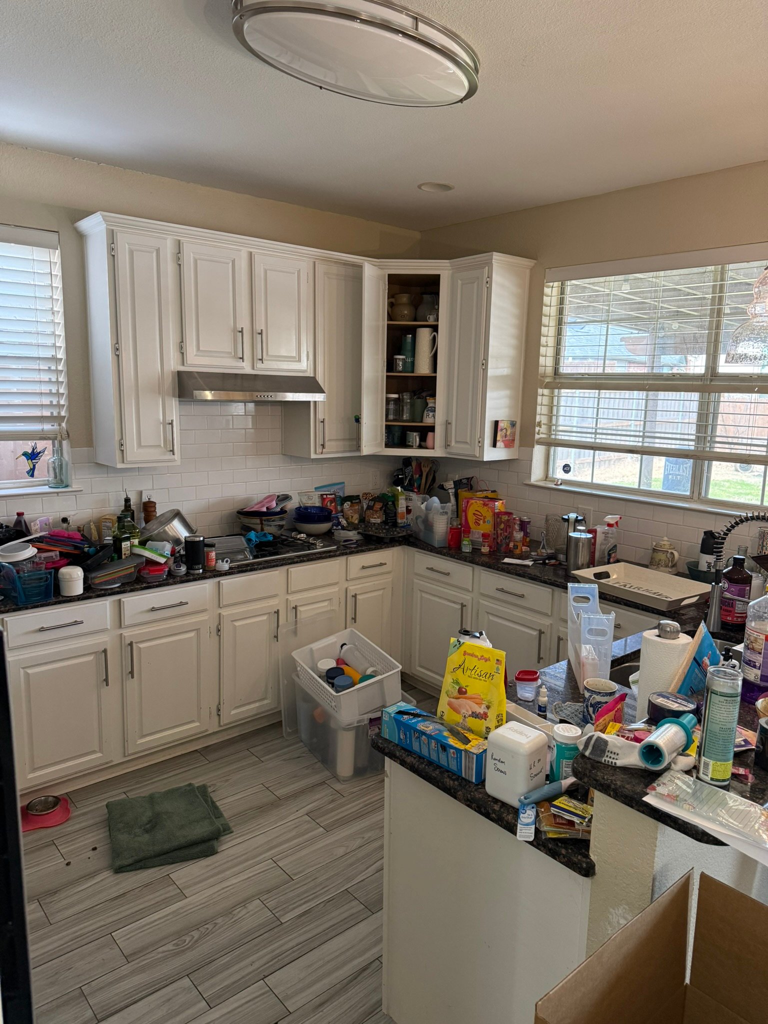 Amber Kitchen BEFORE